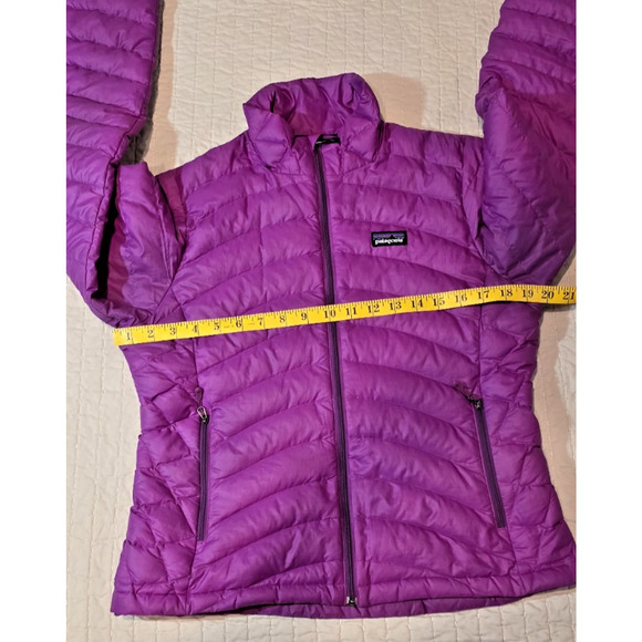 Patagonia Women’s Small Magenta Puffer Jacket Goose Down Insulated Warm Outdoor - Picture 10 of 10